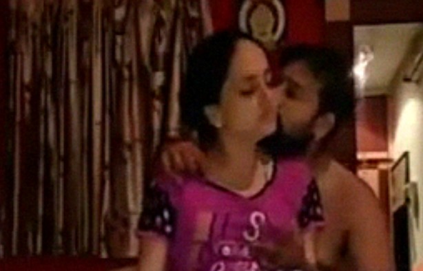 Indian married couple live call XXX showing to client leaked