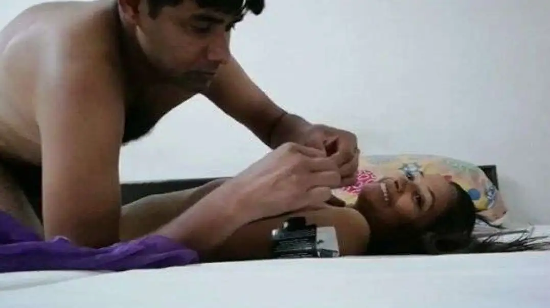 Desi Condom Waali Hot Romance Secret Chudai