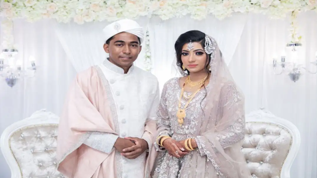 Desi Couple Honeymoon Fun Viral Video