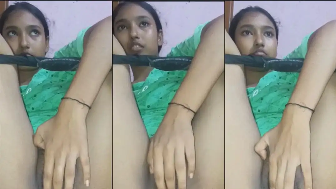 Hot desi bhabhi suhana shows her juicy pussy and makes your cock throb