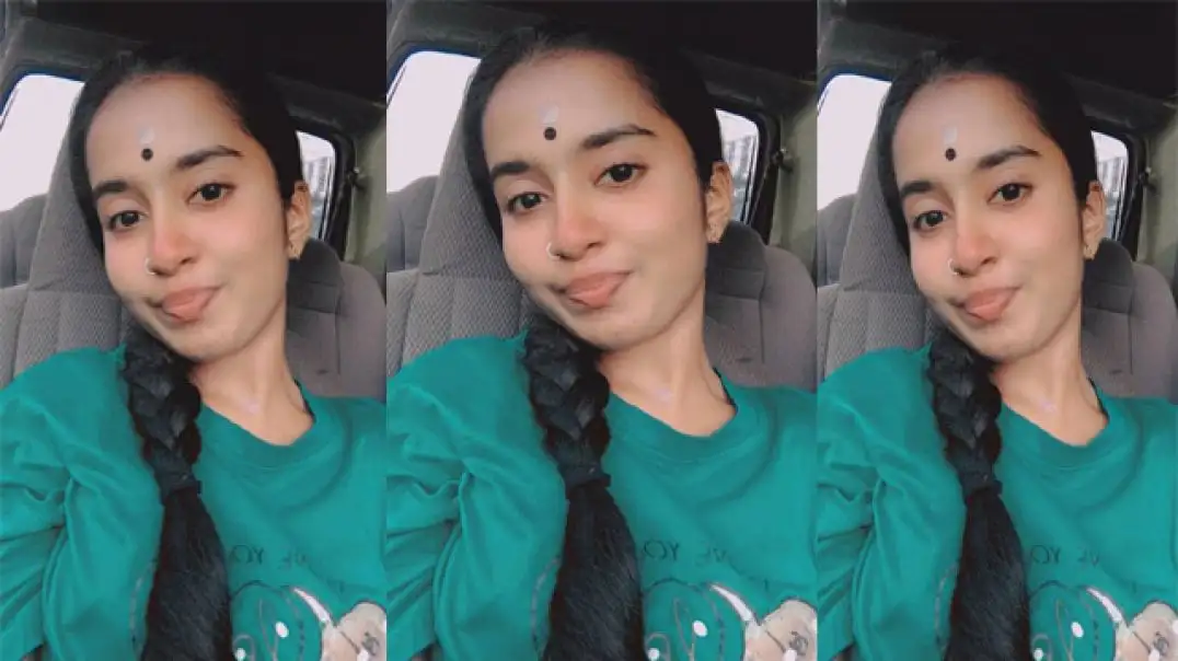 Desi Hot College Girl's Secret Blowjob and Fuck