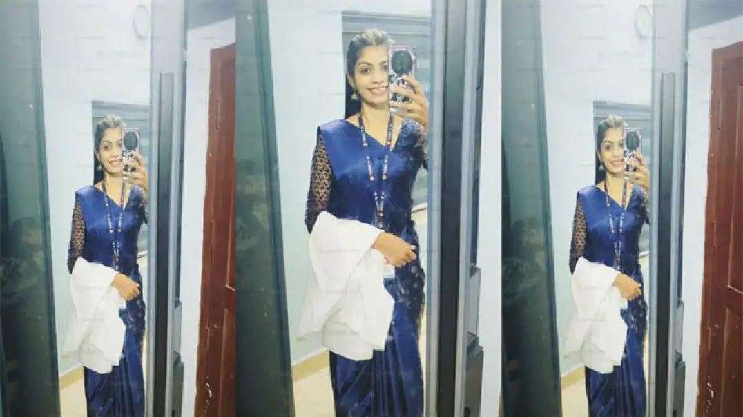 Hot Desi Med College Girl Shows Naked Boobs on Video Call