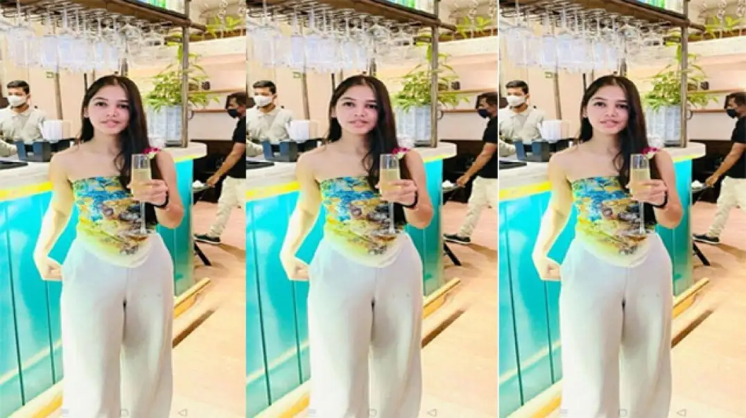 Hot Desi Babe Drinking, Gets Horny in Private