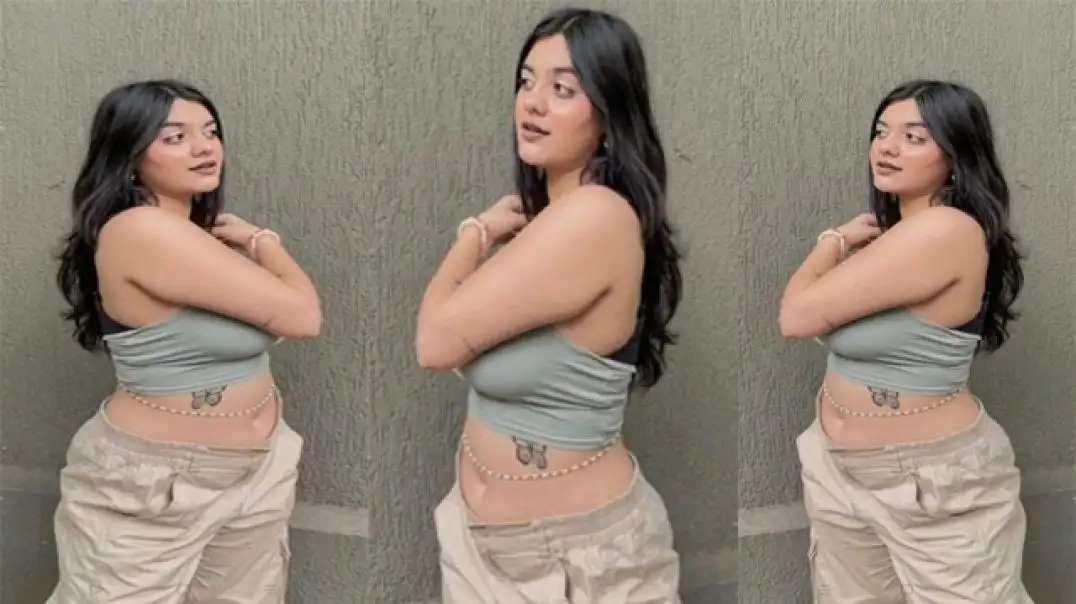 Hot Office Ki Girl Gives XXX Threesome Secret Suck