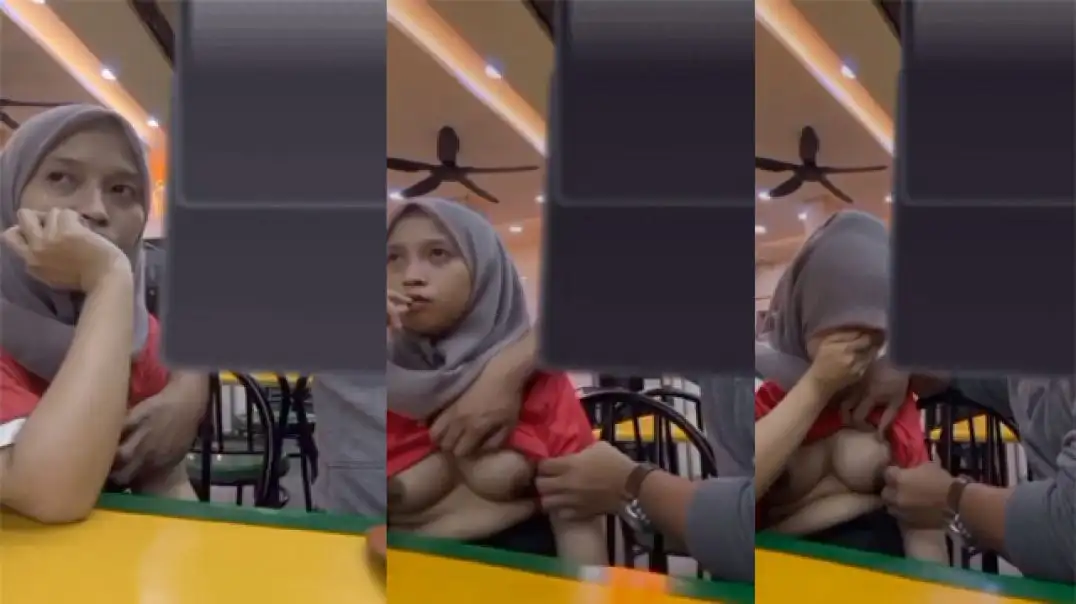 Mallu Hijabi Girl Hot Secret Romance in Restaurant